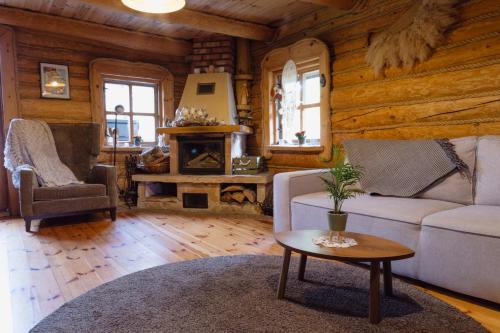 Domek LAVENDA z widokiem na rzeke - Basen, Jacuzzi, Sauna - Magiczny ogrod - 0,5ha prywatnej przestr in Niwiska