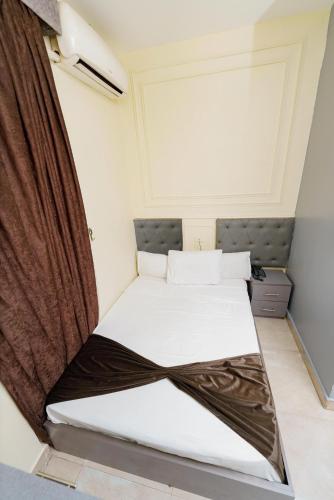 Grand City Palace Hotel - image 8