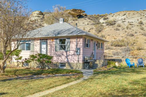 Trail Access On-Site! Scenic Rock Springs Getaway in ร็อค สปริง ซิตี้ เซ็นเตอร์