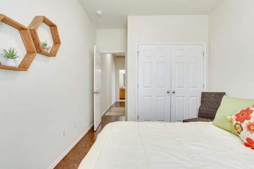 Eco-Friendly OKC Home 10 Mi to Botanical Gardens! - image 14