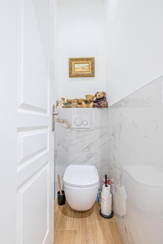 Bagno, Luxury Notre Dame by BookingGuys in Altro