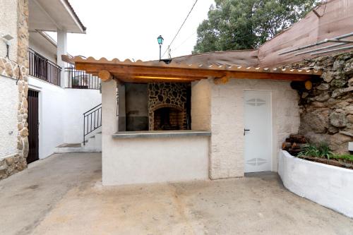 設施, El Salón de Arriba (El Salon de Arriba) in 埃爾雷亞爾德聖比森特