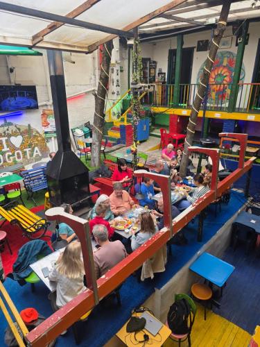 Hostal Gastro Bar Casa Colibri