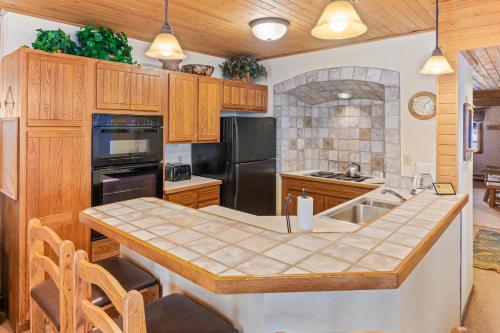 Dulany at the Gondola - image 3