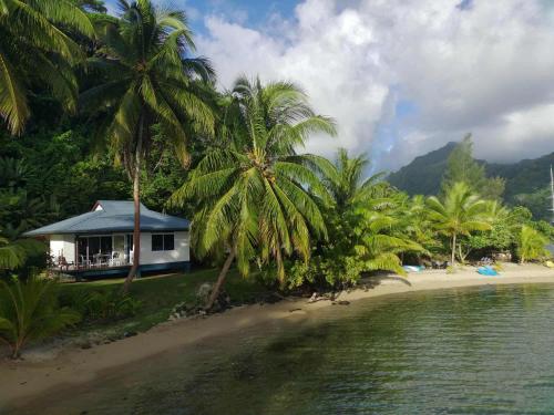 A szálláshely kívülről, Le Neliza Beach Lodge Raiatea in Faaroa Öböl