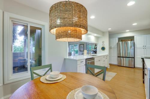 Modern Retreat Patio BBQ Less Than 1 Mi to Beach! - image 13