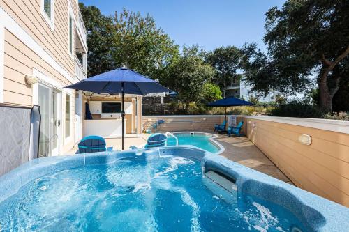 New Listing Game room Private pool & Hot Tub in Kitty Hawk (NC)