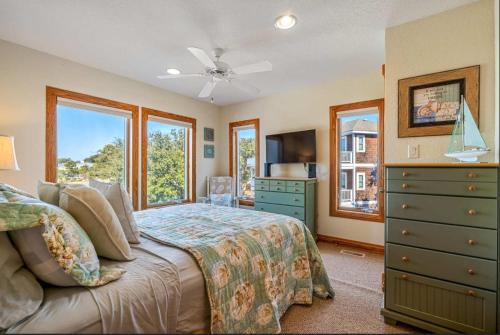 New Listing Game room Private pool & Hot Tub in Kitty Hawk (NC)