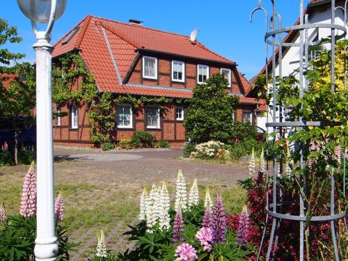 Birkmaase 12 Kapitänshaus Jacqueline 4-Sterne Komfort FeWo im EG rechts in Zingst, Deutschland