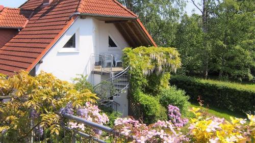 Birkmaase 18 - Komfort FeWo im 4-Sterne-Ferienhaus Yvonne DG in Zingst, Deutschland