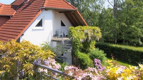 Birkmaase 18 - Komfort FeWo im 4-Sterne-Ferienhaus Yvonne DG in Zingst, Deutschland