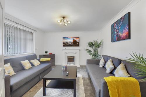 Spacious 4 Bedroom House with Parking gîte à louer Lamesley