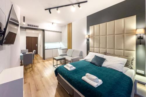 Exterior view of ANS Hanza Tower Apartment no 410 - Swimming pool, sauna, jacuzzi, viewing terrace