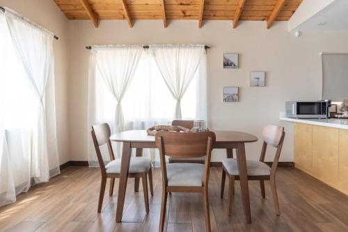 NEW Casa Marea Beach Front House DT 2BR WiFi & AC in Playa Hermosa