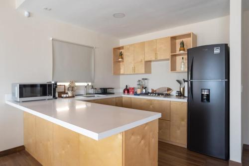 NEW Casa Marea Beach Front House DT 2BR WiFi & AC in Playa Hermosa