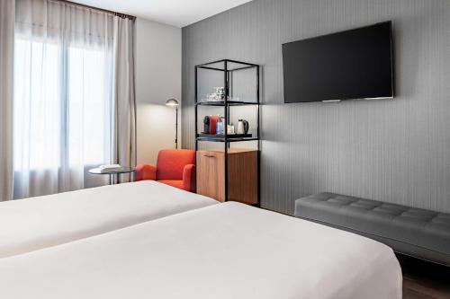 1 queen bed