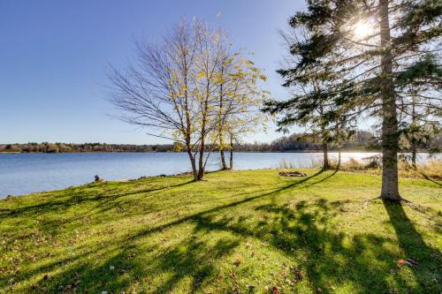 South Long Lake Home with Swim Area Pets Welcome! in Brainerd (MN)