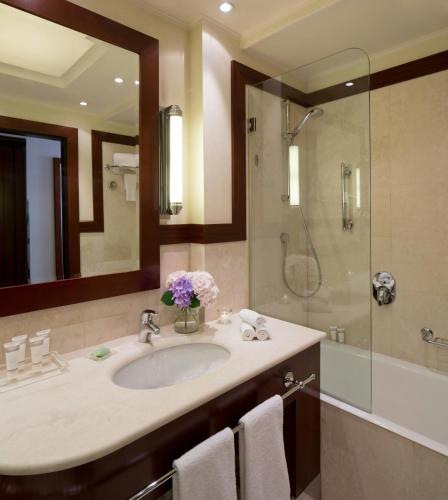 Starhotels Excelsior - image 13