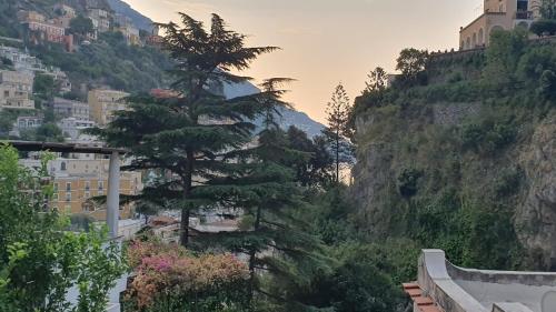 Casa Claudia - POSITANO CENTER - 5 MINUTES TO BEACH - For 4 people, ideally located in the heart of Positano, with terrace