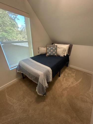 Modern farmhouse in the city in Cascade Road