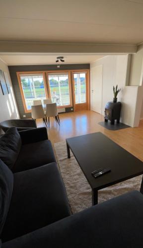 Sentral og romslig leilighet på Levanger (Sentral og romslig leilighet pa Levanger) in Levanger