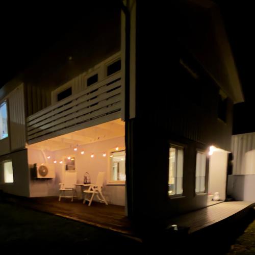 ระเบียง/ชานเรือน, Charming apartment with two bedroms and beautifull sea view in Fauske in ฟันส์กะ