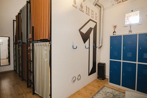LX Hostel – Lisbon, NY