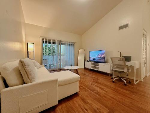1B - 1B Apartment for 3 at Pembroke Pines in Pembroke Pines