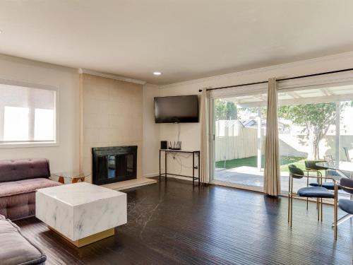 5 Bedroom Charmer in Granada Hills in Santa Clarita