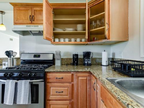 5 Bedroom Charmer in Granada Hills in Santa Clarita
