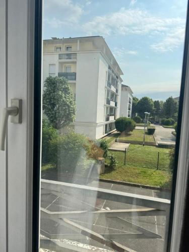 Paris Home in Bussy S-george