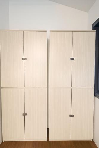 Capsule Hostel Perth - note - Valid passport required to check-in - image 4
