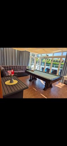 HOUSE with pool & big varenda in Kirseberg