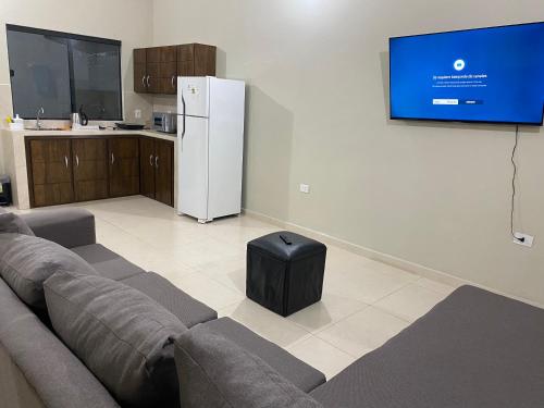 San Antonio Home in Villa Elisa