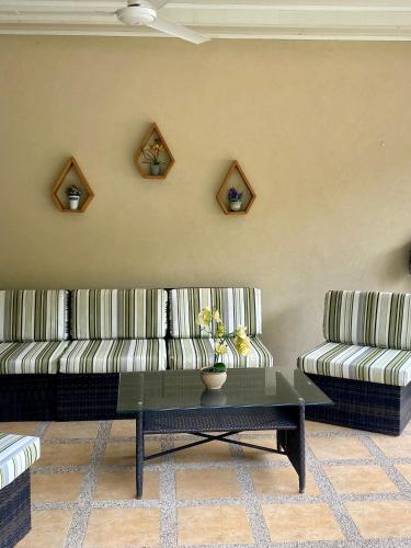 Beach House In Punta Leona with private Pool in Herradura