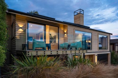 Tonic Lodge- Hot Tub- BBQ- Free Parking- AC - image 44