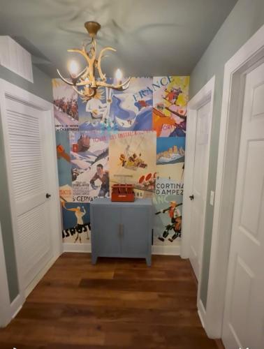 Modern Hunter Mountain Condo Steps from Slopes - image 3