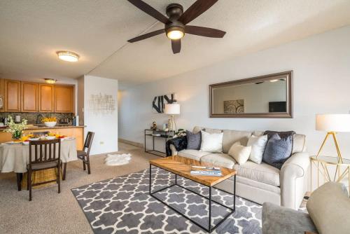 Luxury Maui Condo Ocean Views Resort Perks - image 3
