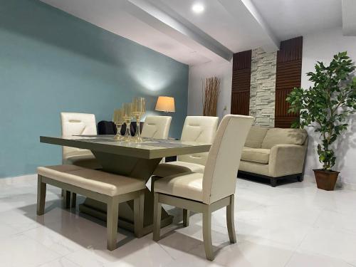 The Comfort Zone in Nuevo Laredo