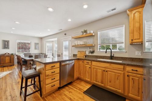 Iekārtas, Creekside cutie 3br 2.5ba near skiing sleeps 8 in Kamasa (UT)