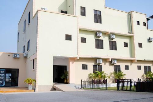 Kwanskrom Villa Biggies Homes in Winneba