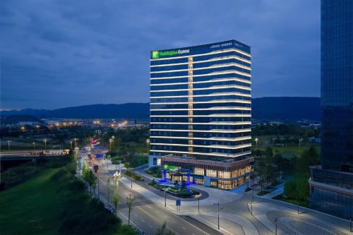 Foto - Holiday Inn Express Chongqing Liangjiang Yufu by IHG