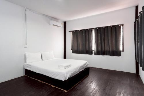 XX Mitr Inn Khaosan Street - มิตร อินน์ ตรอกข้าวสาร, Bangkok