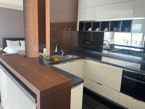 Ocean Star Condominium Room Type - Ocean bird