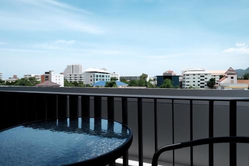 Balcony/terrace, Maleesa Place Hua Hin. near King of Muay Thai