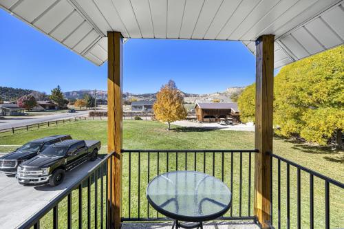 ระเบียง/ชานเรือน, Happy Trails West in ทรอปิค