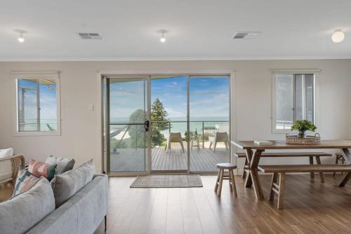 The Point Beach House Middleton - No Linen Included in Πορτ Έλιοτ