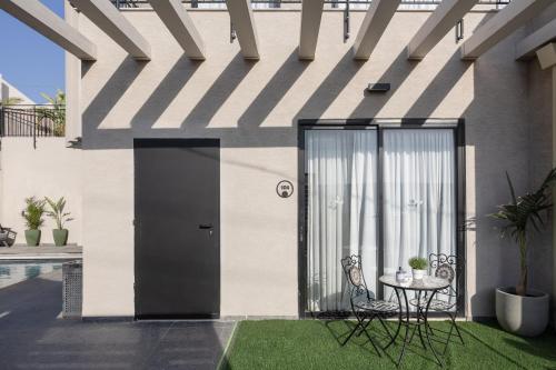 Premium Suite, Pool Access - Sun Circle Complex in Tiberias