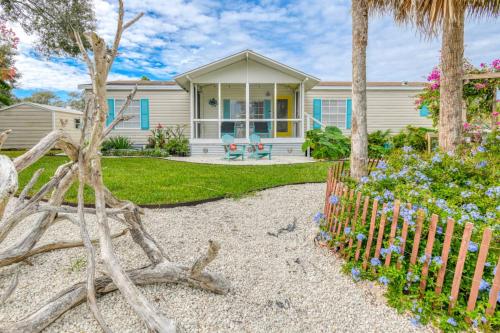 Riverside Paradise in Butler Beach