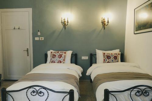 Tzefania Hotel Room Type - Standard Double or Twin Room